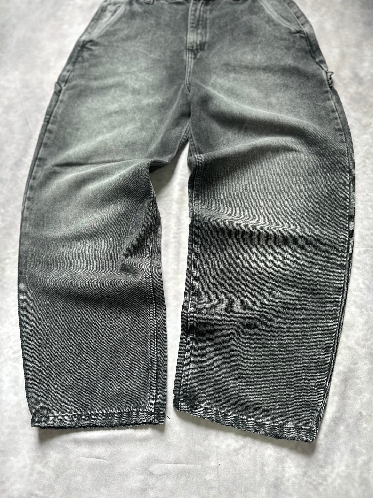 BAGGY JEANS “GRIS LAVADO”