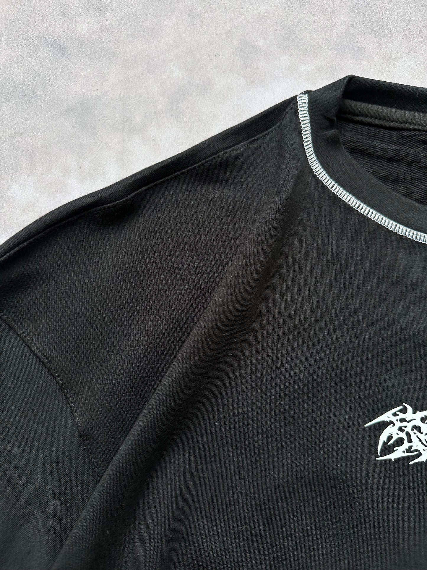 CAMISA BOXIFIT GÓTICA