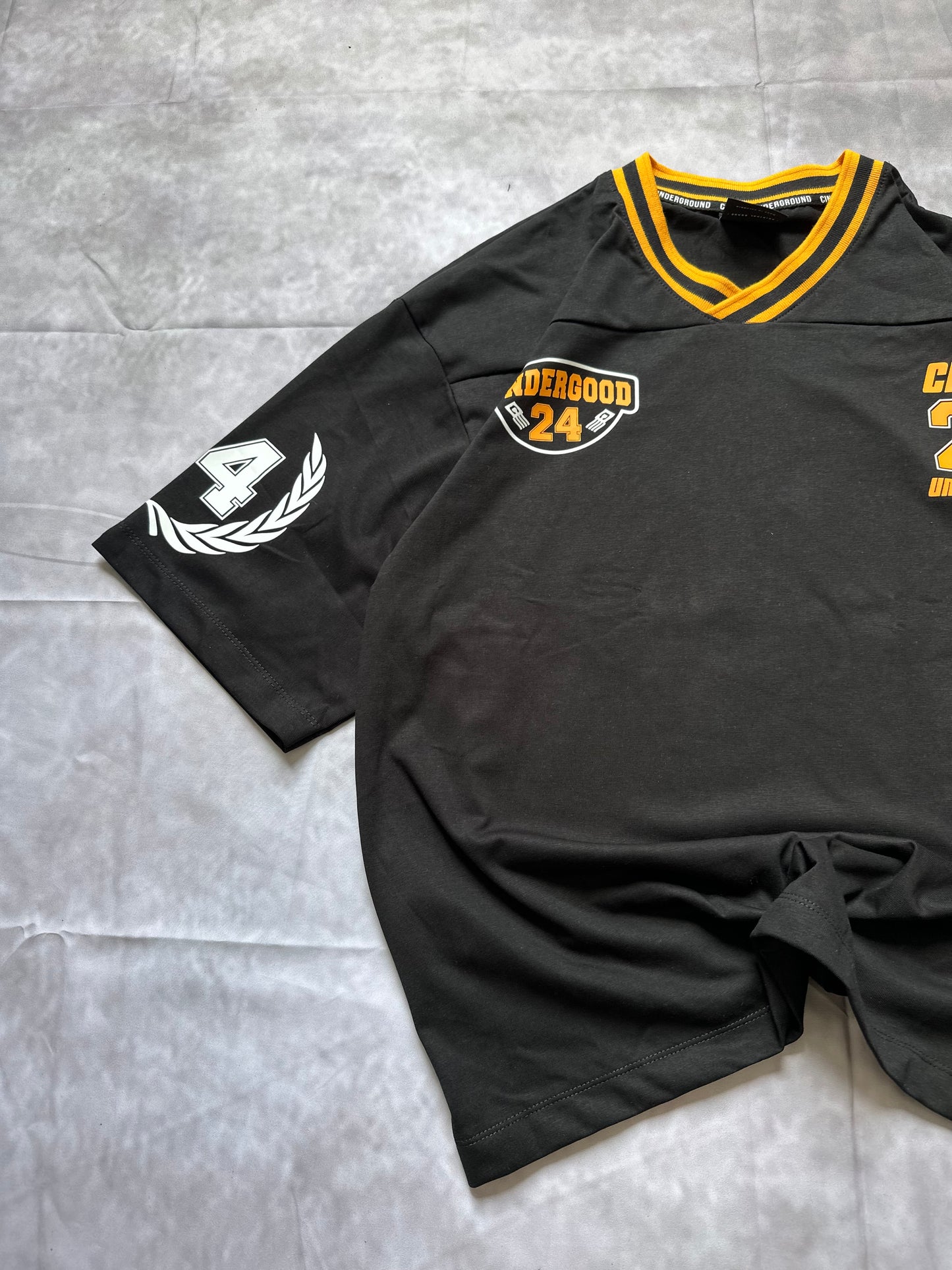 CAMISA BEISBOLERA NEGRA
