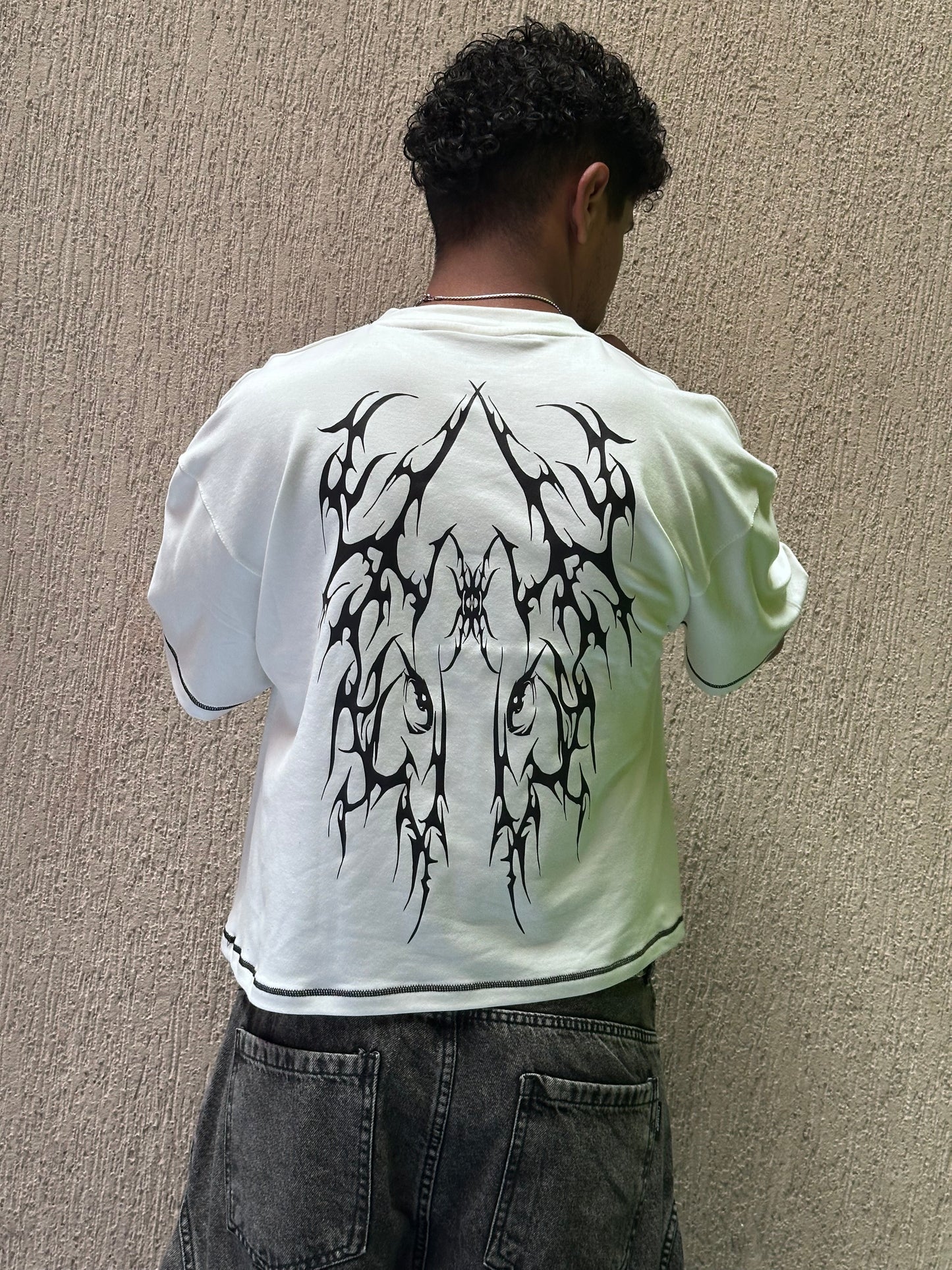 CAMISA GÓTICA “BOXIFIT” BLANCA