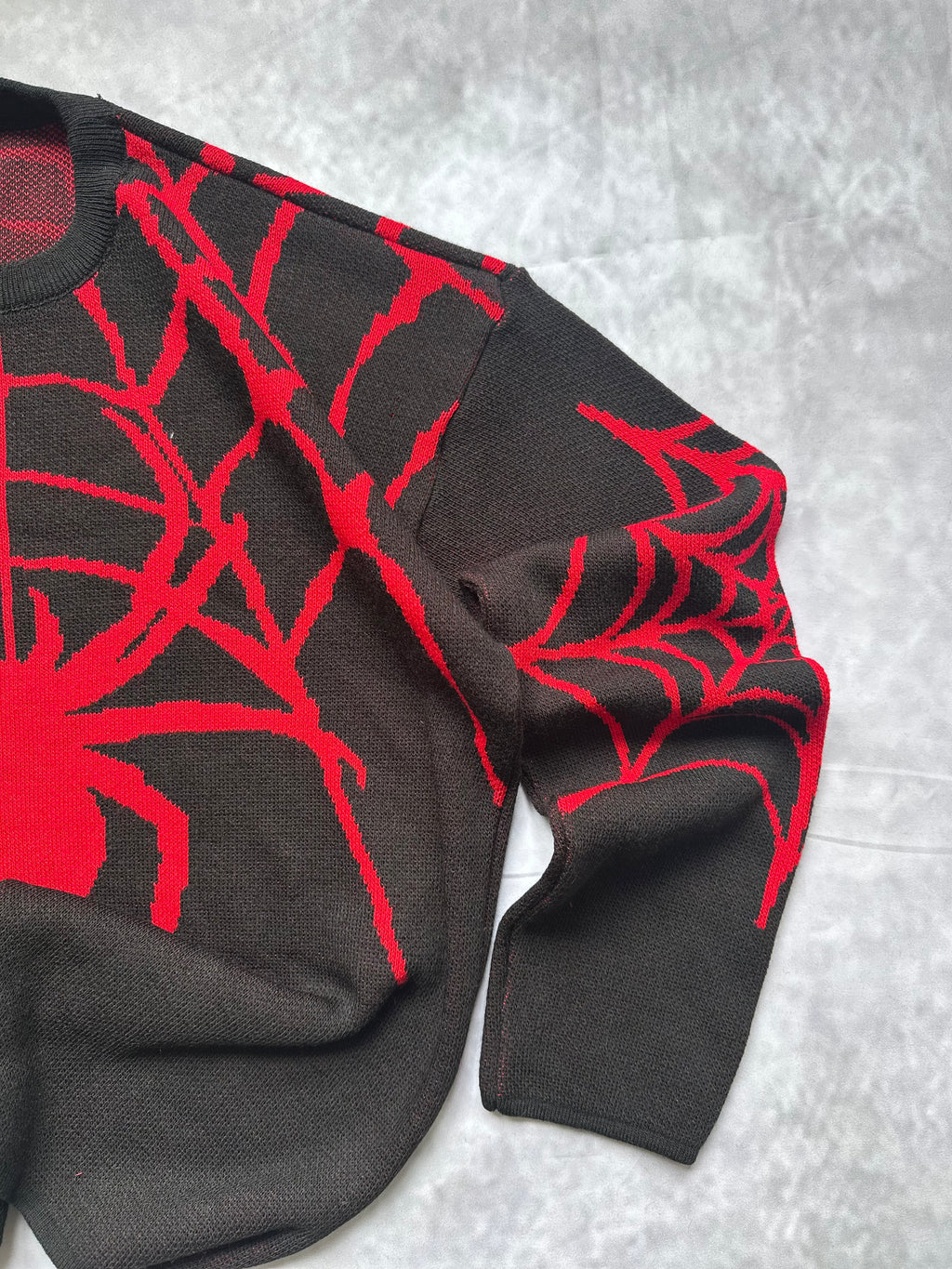 AKROSS SPIDER BLACK SWATER